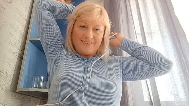 Как я выпрямляю волосы. Мини-утюжок. смотреть онлайн