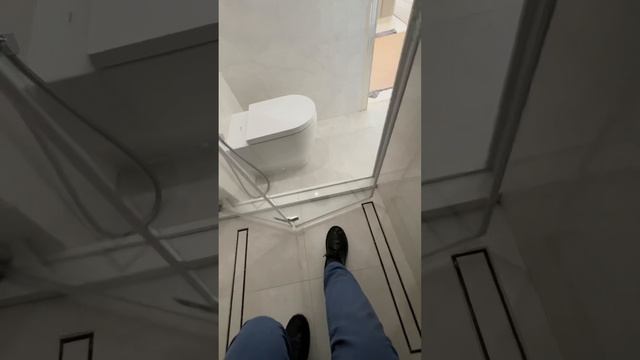 Компактная душевая перегородка #дизайнер #вип #дизайн #отделка #подключ #ремонт #construction ￼ смотреть онлайн