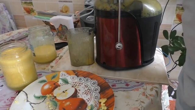 Сок апельсиновый . Как выжить сок в домашних условиях. Выгода сока. Полезность сока . смотреть онлайн