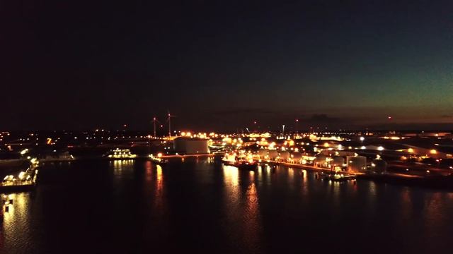 Belgian harbor by night смотреть онлайн