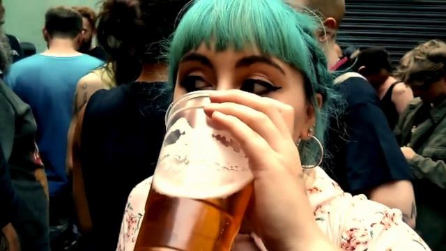 THE BARRACKS - "DRINKING SONG" (Music Video) смотреть онлайн
