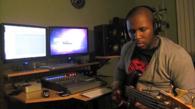 Peavey Cirrus BXP 5 Triumphant By Vashawn Mitchell DF On Bass