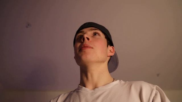 Transforming My Dirty Room Into My Dream Gaming Room! смотреть онлайн