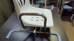 Поворотное сиденье для ванны