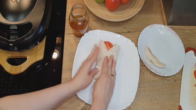ХРУСТЯЩИЙ РОЛЛ смотреть онлайн
