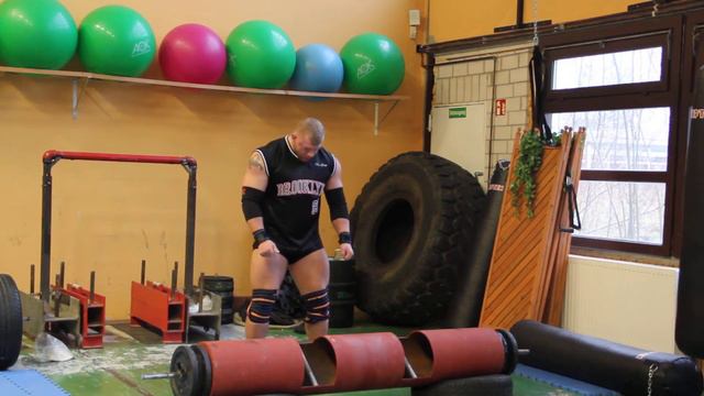 Michael Blumstein 150Kg Log Lift смотреть онлайн