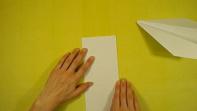 Как сделать бумажный самолётик который отлично летает и смотрится на столе ( paper airplane ) смотреть онлайн