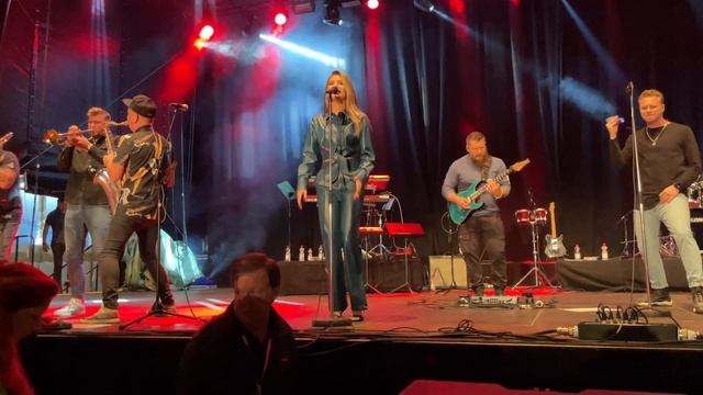 Leonid & Friends w/ Streetplayer @ European premiere in Pfullendorf Germany 20220903 смотреть онлайн