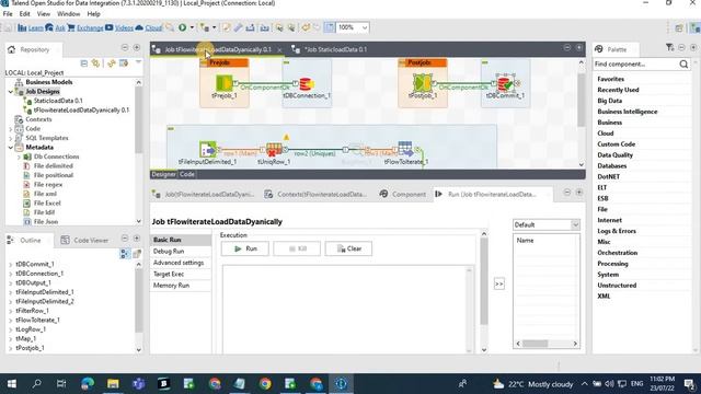 Talend - tFlowtoiterate - Load data to target system dynamically based on the source column name смотреть онлайн