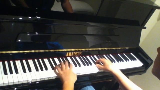 Little Tango (piano) смотреть онлайн