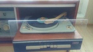 Ламповая радиола Эстония-4-Пунанэ-Рэт/Tube Radiogram Estonia 4- Punane RET