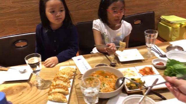 Acacia Restaurant & BBQ смотреть онлайн