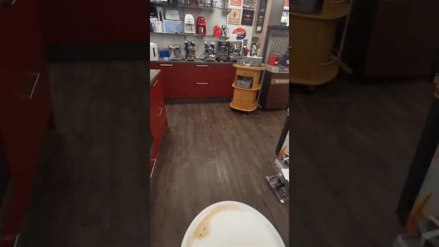 Eerste Introductie Ecam 370.85.SB