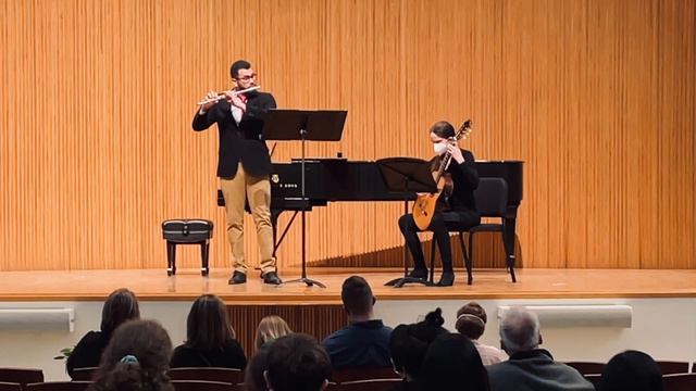 J.S. Bach: Sonata in C major for flute and harpsichord, BWV 1033. I Adagio смотреть онлайн