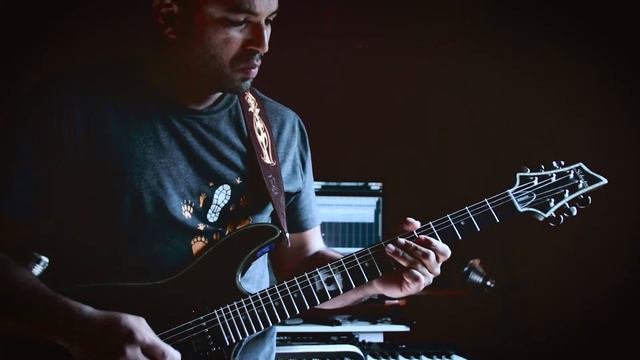 Schecter Omen Extreme 7 смотреть онлайн