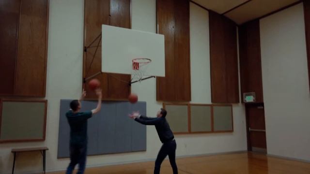 FAST BREAK (Long-Take of Knockout Basketball Game) смотреть онлайн