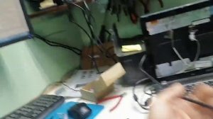 телевизор Hisense LCD3229 синий экран и заставка "Hisense"