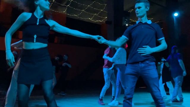 Initiation Zouk Party. Евгений Димитренко & Мария Чиркова смотреть онлайн