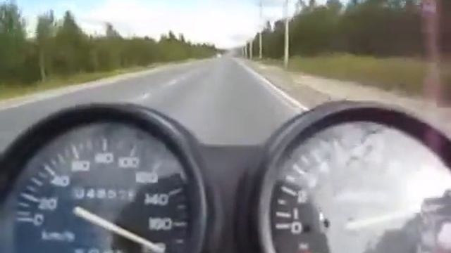 Honda CB400SF максимальная скорость смотреть онлайн