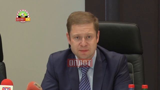 Круглый стол по вопросам молодёжной политики ДНР смотреть онлайн