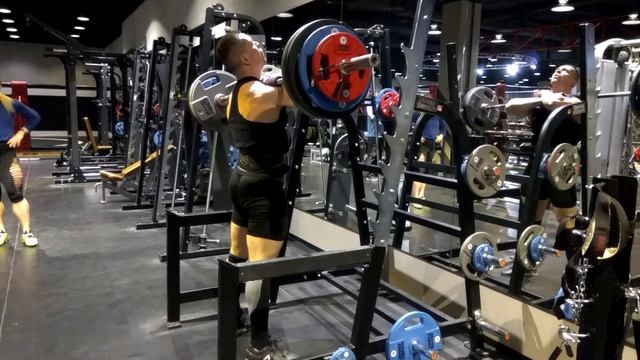 Фронтальный присед 160 кг на 5 раз. Шреддер смотреть онлайн