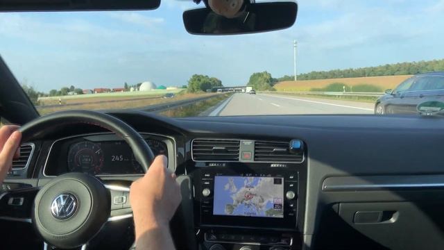 Стоит-ли покупать Volkswagen Golf GTI Performance? Спортивный Фольксваген Гольф на каждый день! Да! смотреть онлайн