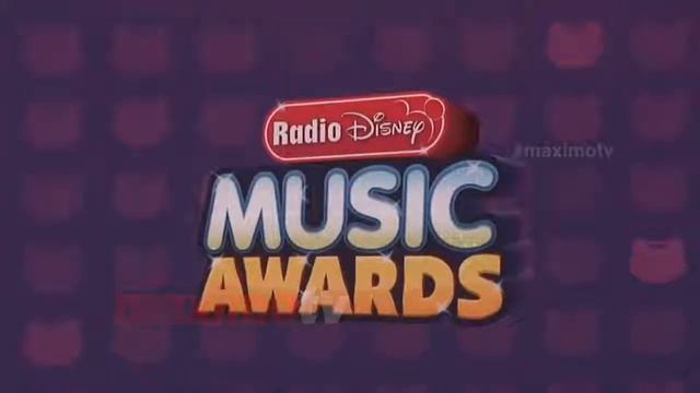 Laura Marano & Vanessa Marano new Radio Disney Music Awards Red Carpet смотреть онлайн