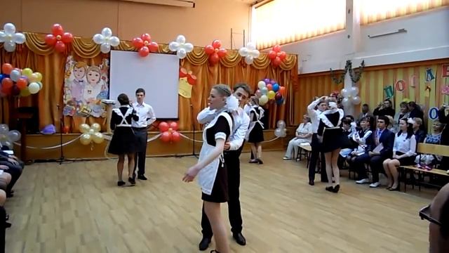 Вальс Последнего звонка. Dance Charts смотреть онлайн