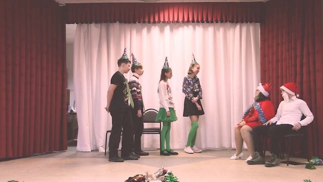 Скетч "Santa and his elves" декабрь 2018г. смотреть онлайн