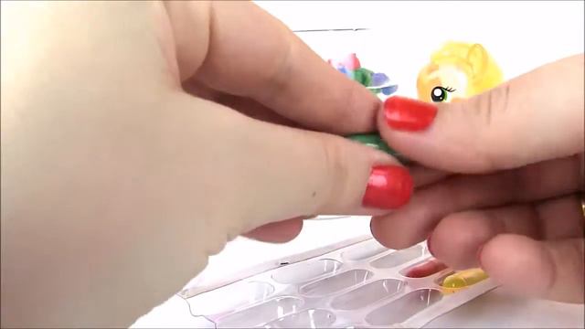 Флауэр Вишес. Пони с Водой и Блестками и ГИГАНТСКИЕ НАСЕКОМЫЕ!!! Май Литл Пони Мультик с Игрушками смотреть онлайн