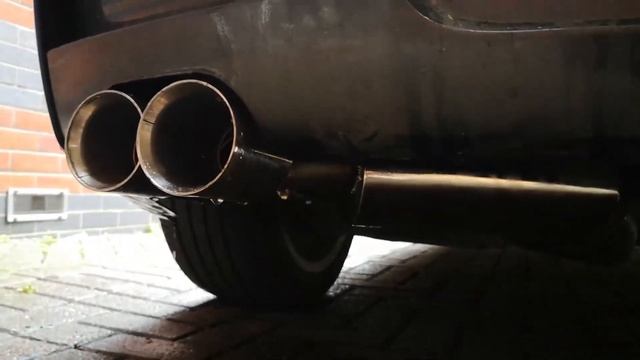 BMW E87 120i Custom Exhaust Sound Cold Start смотреть онлайн