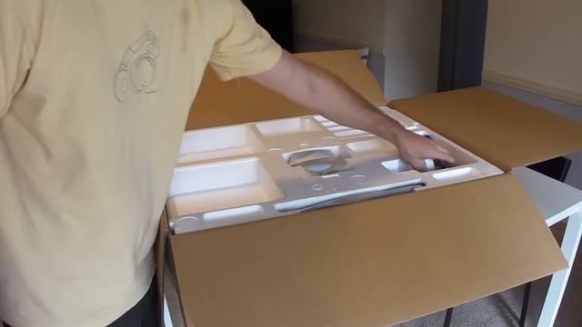 Unboxing Dell UltraSharp U2711 - 27 Inch Monitor смотреть онлайн
