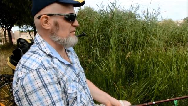 Рыбалка на пруду. ВЕЛИКИЙ КЛЁВ!!! смотреть онлайн