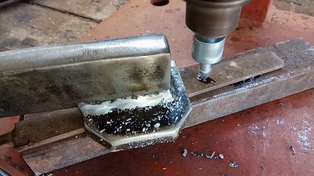 Победит против быстрореза и напильника. Эксперимент смотреть онлайн