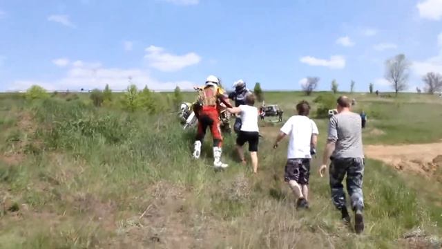 Разборки в шлемах Мотокросс Motocross смотреть онлайн