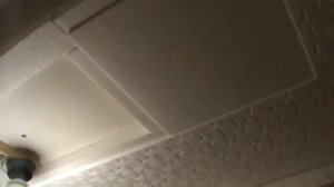 Легко спрятать проводку на потолке