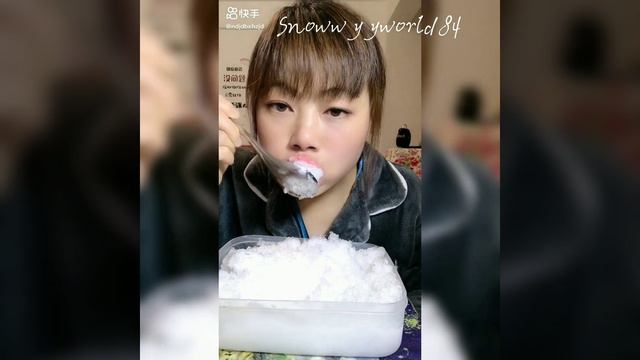Zhaofeng Matcha Crunchy Dry Ice 🤤💭 | Only Bites