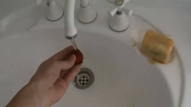 Как помыть клубнику смотреть онлайн