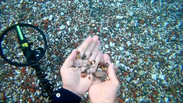 Мечта а не коп!Черногория-пляжный поиск золота с металлоискателем в идеально чистой воде смотреть онлайн