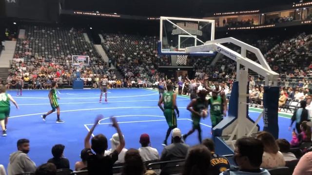 Harlem Globetrotters at Etihad Arena Yas Island Abu Dhabi UAE | Part 1 смотреть онлайн