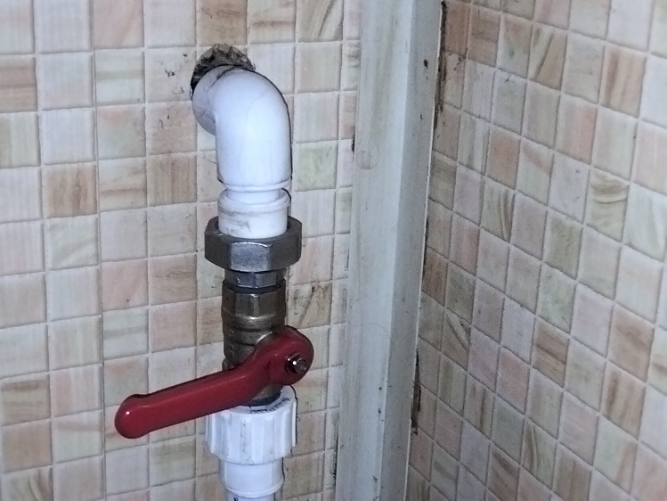 ЧТОБЫ НЕ ЗАМОРОЗИТЬ УЛИЧНЫЙ КРАН смотреть онлайн