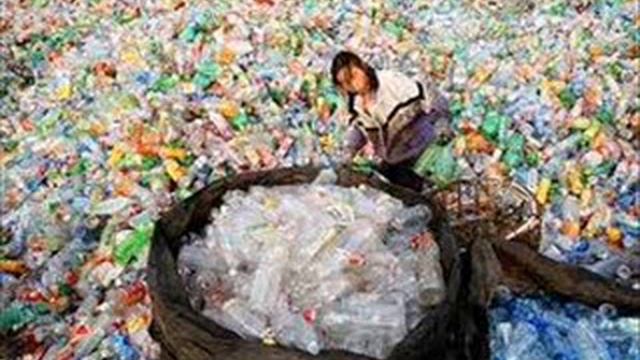 Как сделать пластик способным к разложению?