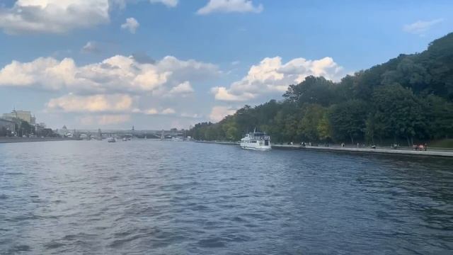 Круиз по Москва реке 2 смотреть онлайн