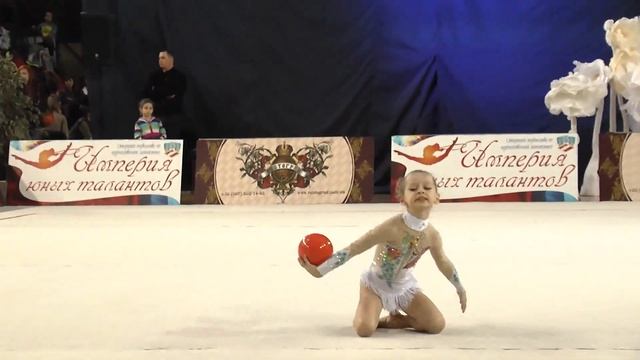 Комисаренко Арина (мяч) 2006-Кат.С 08.03.15 "Империя юных талантов" Художественная гимнастика смотреть онлайн