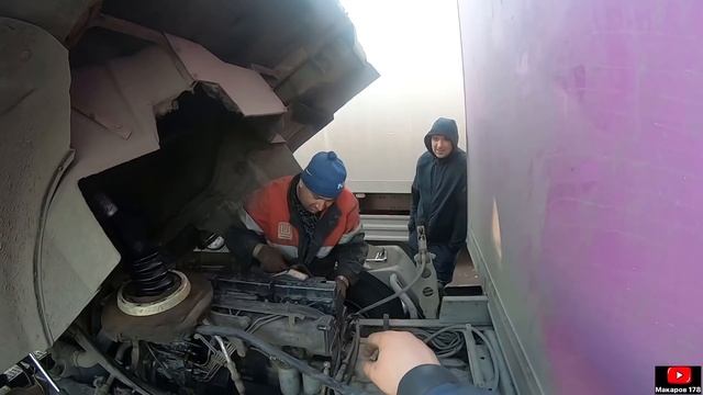 Помогаю подписчику Роману, с ремонтом его грузовика(2 часть) смотреть онлайн