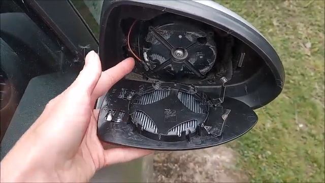 How to Fix/ Replace/ Wire a Vauxhall Corsa Side/ Wing Mirror Glass. Corsa D heated glass смотреть онлайн