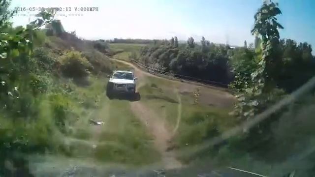 Suzuki Jimny vs frontera mud P3 смотреть онлайн