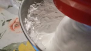 варим сироп//взбиваем меренгу//делаем безе-фигурки//всё приходит с опытом//27.11.2021г.