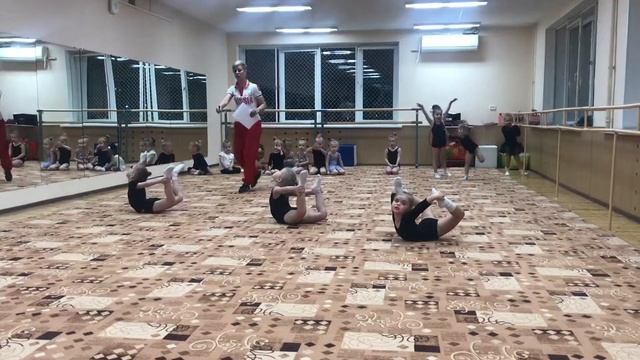 Лера, гимнастика зачёт 27.12.19 ч.9 смотреть онлайн