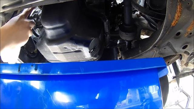 2007 Pontiac Vibe/Toyota Matrix Oil Change смотреть онлайн